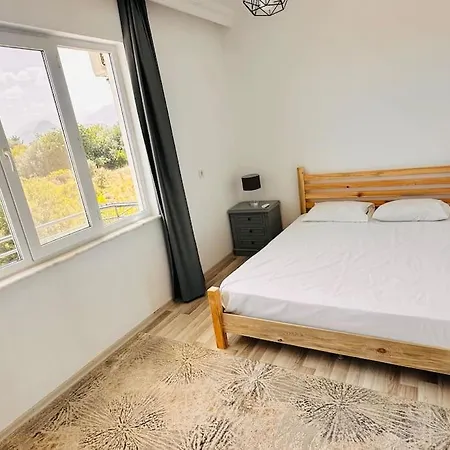 Muekemmel Konumda, Ferah Apartment